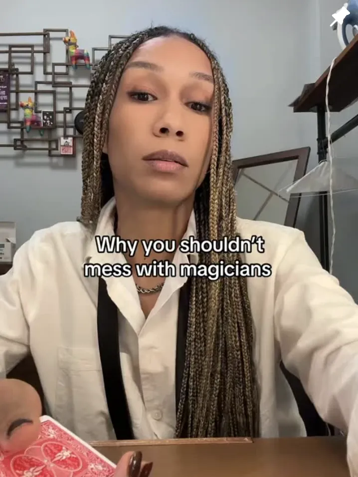 Social media magic content still